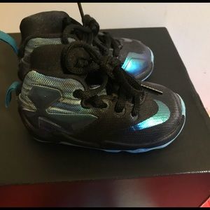 SOLD! Nike Lebron James XIII 5c